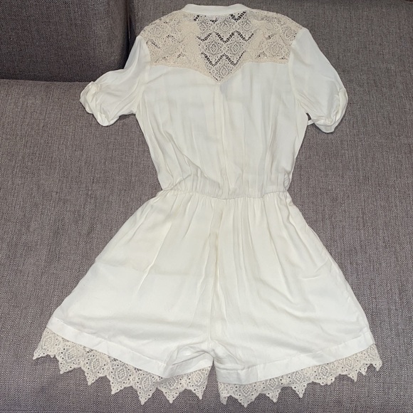 *NWOT* Urban Outfitters Somedays Lovin short sleeve romper - Picture 3 of 9